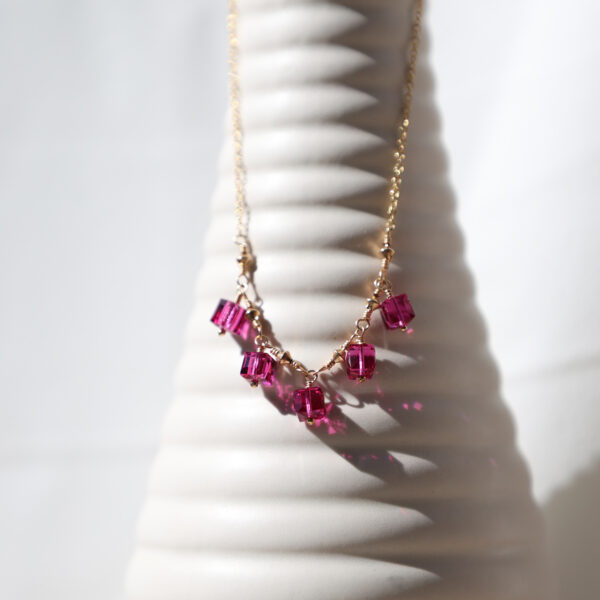 Collier HESPÉRIDE Fuchsia – Image 4